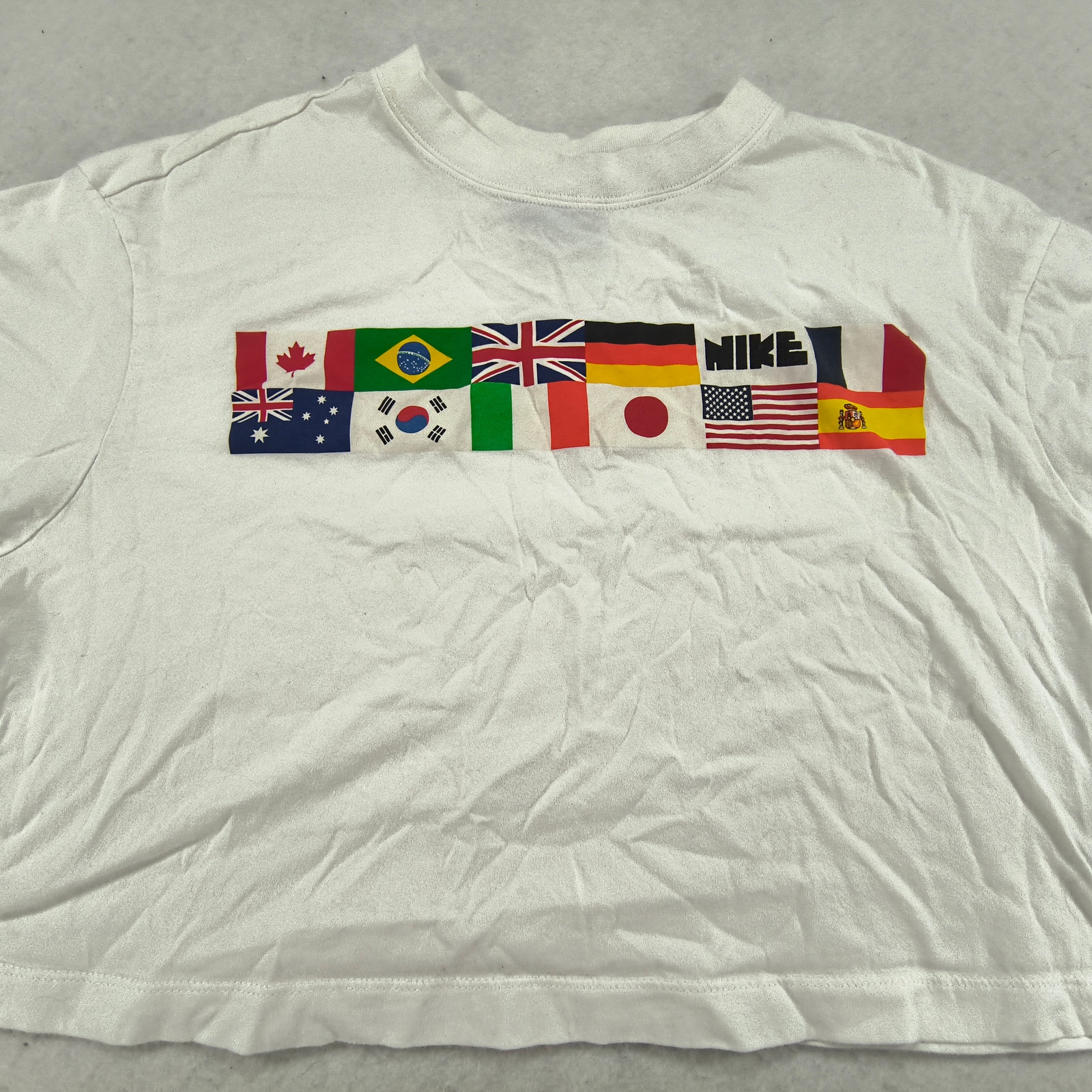 Nike Short Sleeve Crew Neck Graphic Crop Top Shirt Womens Size Medium M White